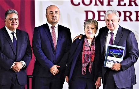 Convoca presidente a Estados Unidos a cooperar en desarrollo de Centroamérica y México para frenar migración